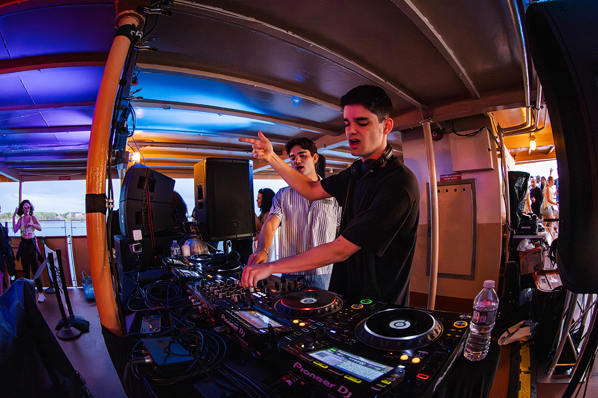 04/03/2025 @ Boat Cruise Summer Series